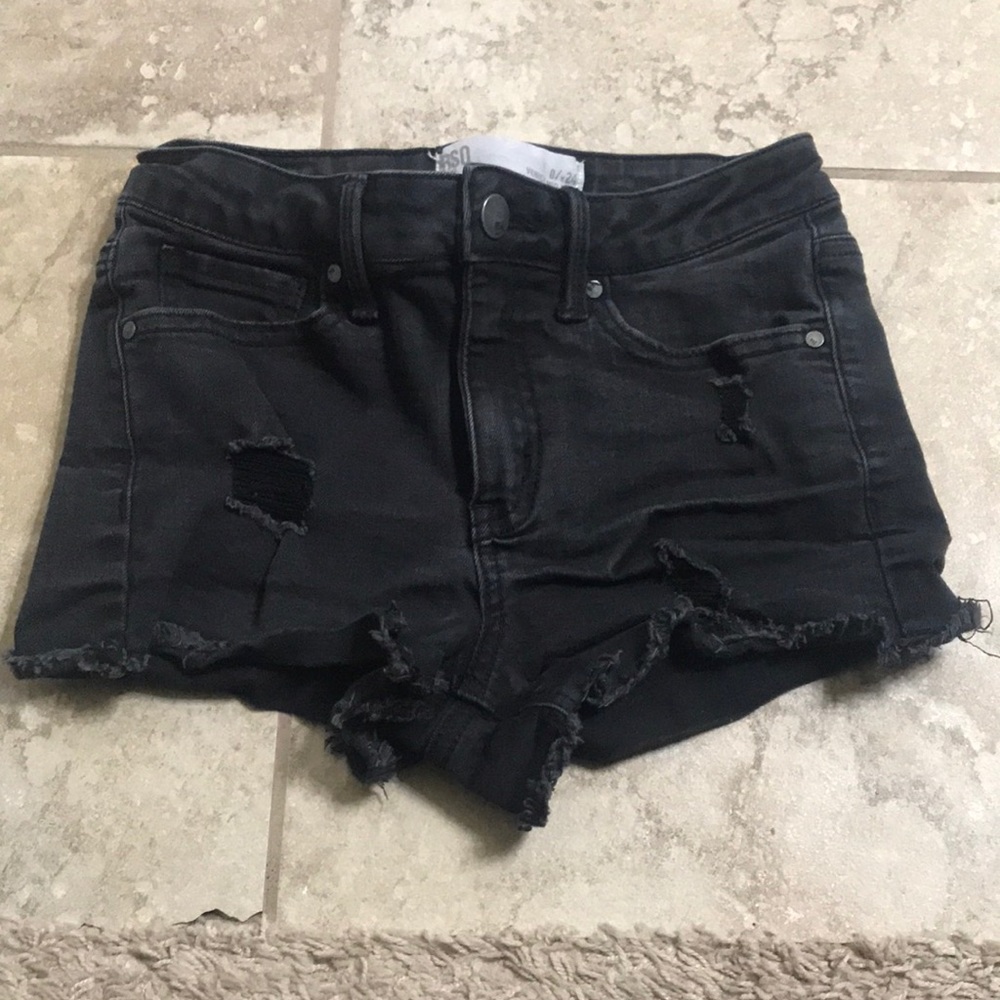 Tilly’s RSQ black denim short